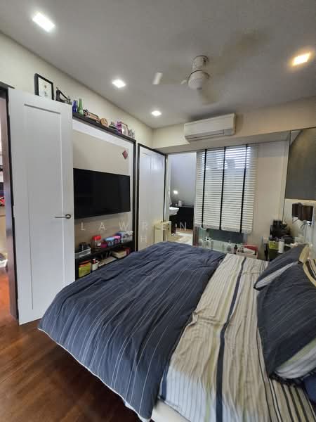 For Sale - Sovereign @ Simon