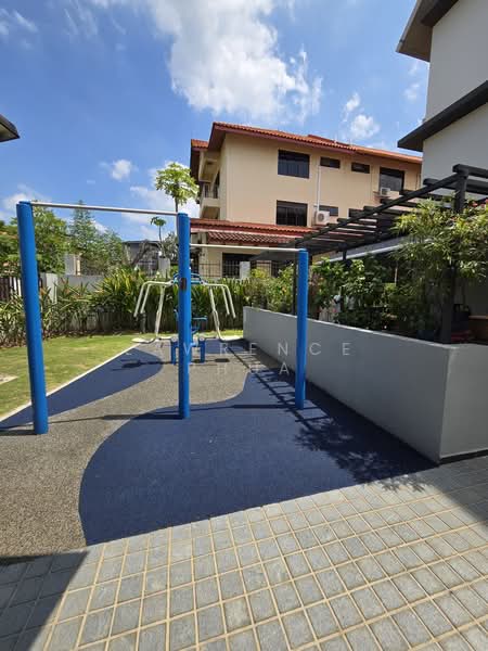 For Sale - Sovereign @ Simon