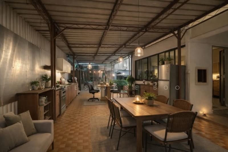 Huge Pasir Ris bungalow | Regular land | Min walk to beach Bungalow House For Sale at S$ 8,888,888 | PropertyGuru Singapore