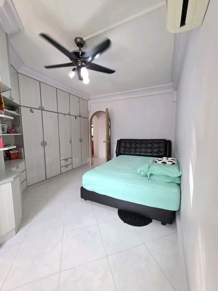 735 Jurong West Street 75 HDB Flat For Sale at S$ 568,000 | PropertyGuru Singapore