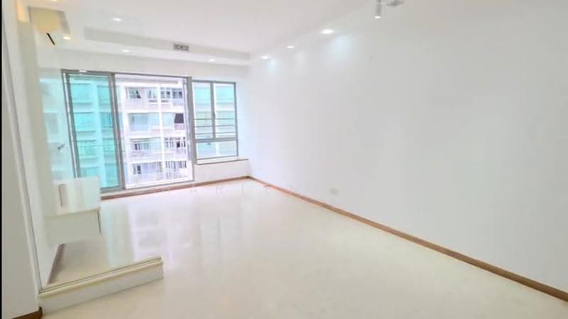 The Quintet, 40 Choa Chu Kang Street 64, Dairy Farm / Bukit Panjang / Choa Chu Kang, 3 Bedrooms, 1,259 sqft, Executive Condominium For Sale, by Charlene Liu, 60243037 - Living Room - PropertyGuru.com.sg