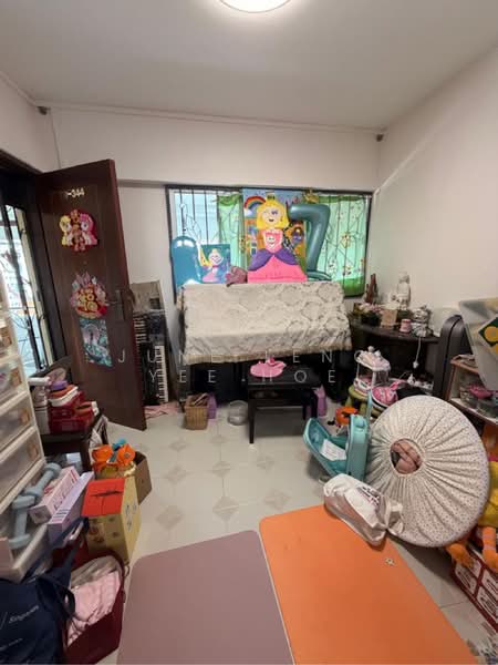 258 Tampines Street 21 HDB Flat For Sale at S$ 520,000 | PropertyGuru Singapore