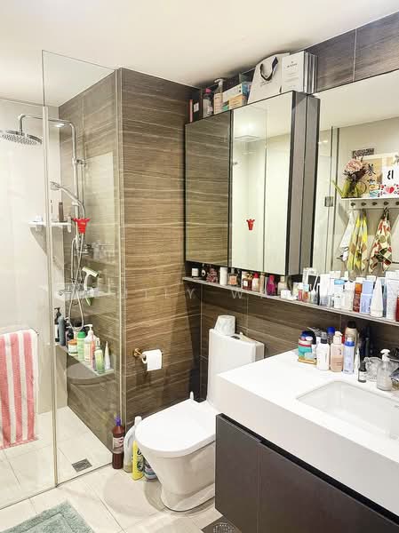Botanique at Bartley Condominium For Sale at S$ 899,000 | PropertyGuru Singapore - Clean and modern bathroom