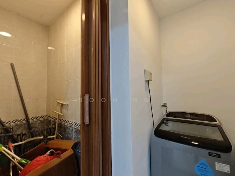 For Sale - Hillview 128