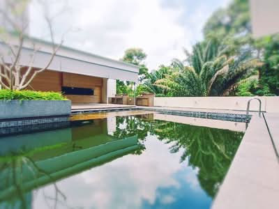 For Sale - Prime Lush Freehold Bungalow along Exquisite SUNSET Way Enclave