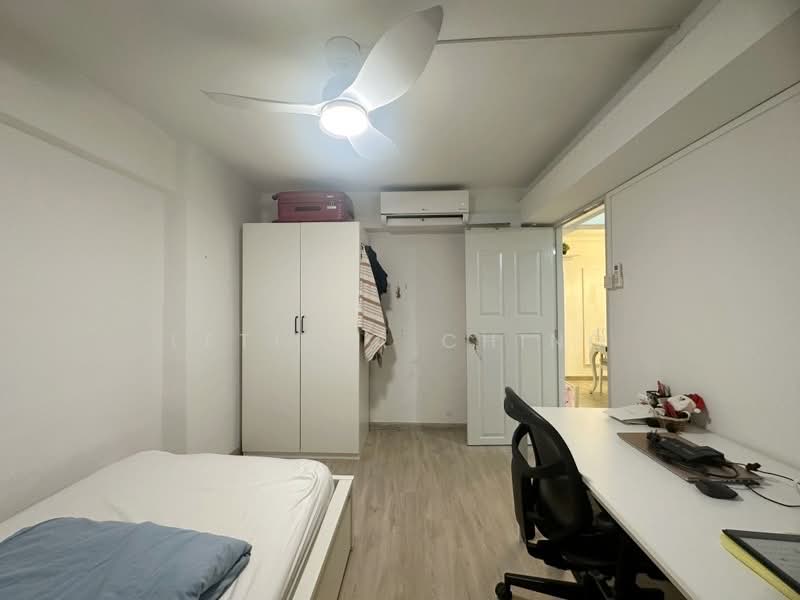 9 Holland Avenue, 9 Holland Avenue, 2 Bedrooms, 699 sqft, HDB Flat For Sale, by Leticia Ching, 60243120 - PropertyGuru.com.sg