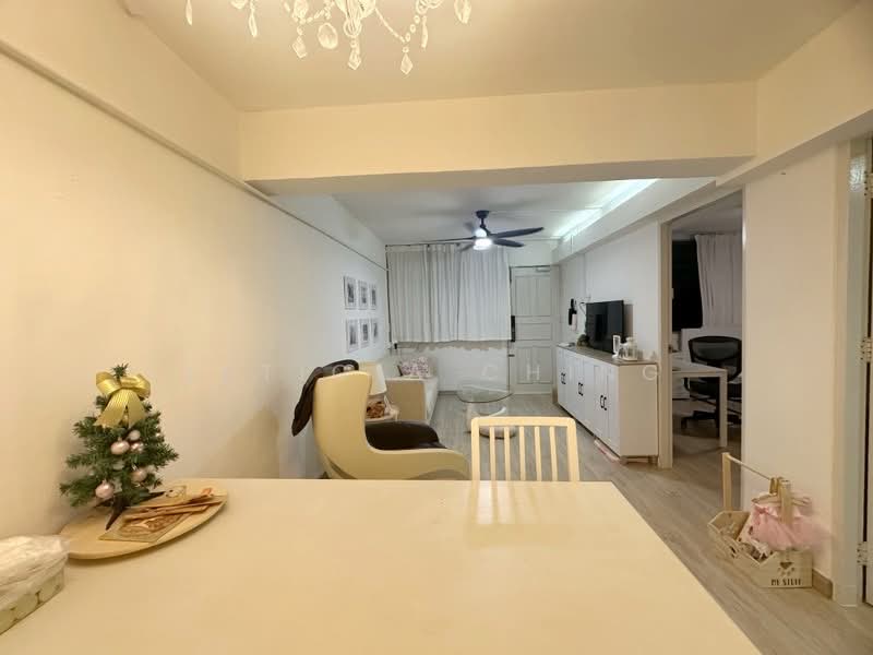 9 Holland Avenue, 9 Holland Avenue, 2 Bedrooms, 699 sqft, HDB Flat For Sale, by Leticia Ching, 60243120 - PropertyGuru.com.sg