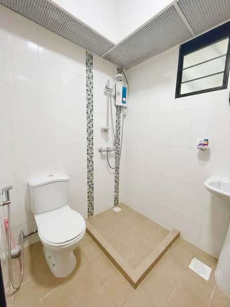 592C Montreal Ville, 592C Montreal Link, Room Rental, 108 sqft, HDB Flat For Rent, by Silvia Yang, 60243122 - PropertyGuru.com.sg