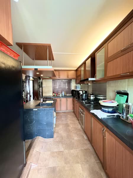 247 Pasir Ris Street 21, 247 Pasir Ris Street 21, 4 Bedrooms, 1,603 sqft, HDB Flat For Sale, by Zanna Chen, 60243128 - Kitchen - PropertyGuru.com.sg
