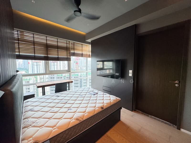 Principal Garden, 97 Prince Charles Crescent, 2 Bedrooms, 786 sqft, Condominium For Rent, by Bryan Pang, 60243170 - PropertyGuru.com.sg