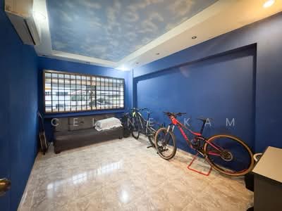 For Sale - 833 Jurong West Street 81