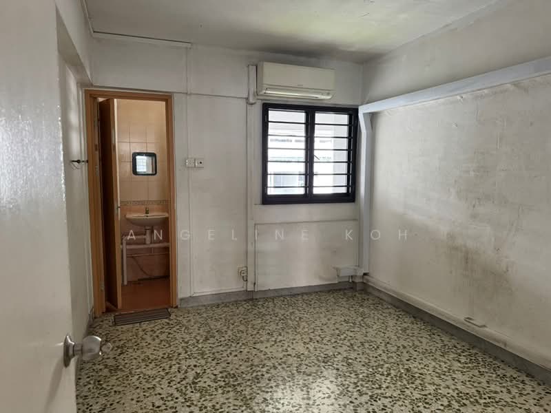 308 Clementi Avenue 4, 308 Clementi Avenue 4, 2 Bedrooms, 882 sqft, HDB Flat For Sale, by Angeline Koh, 60243642 - PropertyGuru.com.sg