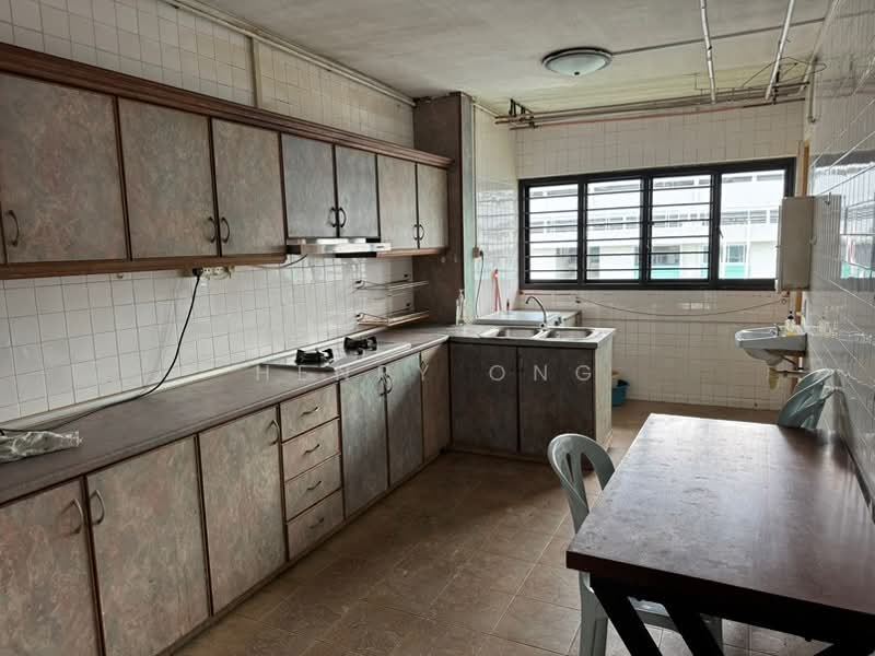 308 Clementi Avenue 4, 308 Clementi Avenue 4, 2 Bedrooms, 882 sqft, HDB Flat For Sale, by Henry Ong, 60243673 - PropertyGuru.com.sg