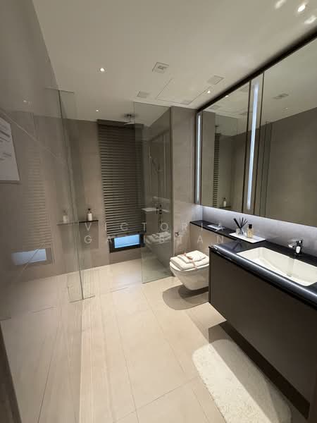 One Marina Gardens, 3 Marina Gardens Lane, 4 Bedrooms, 1,647 sqft, Apartment For Sale, by Victoria Galistan, 60243680 - Bathroom - PropertyGuru.com.sg