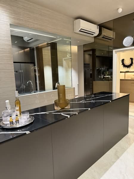 One Marina Gardens, 3 Marina Gardens Lane, 4 Bedrooms, 1,647 sqft, Apartment For Sale, by Victoria Galistan, 60243680 - Kitchen - PropertyGuru.com.sg