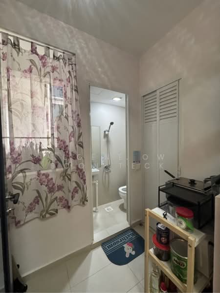 Treasure at Tampines, 3 Tampines Lane, 3 Bedrooms, 1,012 sqft, Condominium For Sale, by Eugene Ow Boon Teck, 60243709 - PropertyGuru.com.sg