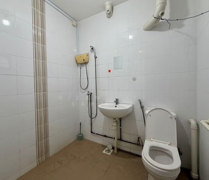 928 Jurong West Street 92, 928 Jurong West Street 92, 2 Bedrooms, 786 sqft, HDB Flat For Sale, by Nizam Adli Saparin, 60243713 - PropertyGuru.com.sg