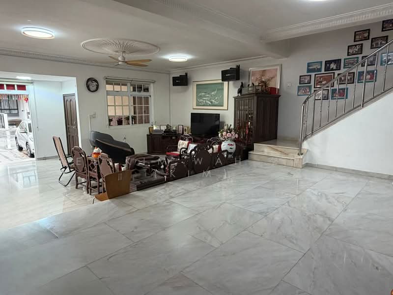 Springleaf Semi-D Generous Squarish Plot, Springleaf, 7 Bedrooms, 3,600 sqft, Semi-Detached House For Sale, by Lee Kim Wah 李锦华 (Kim), 60243715 - Living Room - PropertyGuru.com.sg