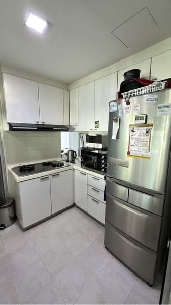 Hillview Regency, 26 Bukit Batok East Avenue 2, 3 Bedrooms, 1,109 sqft, Condominium For Sale, by Tan David, 60243717 - PropertyGuru.com.sg