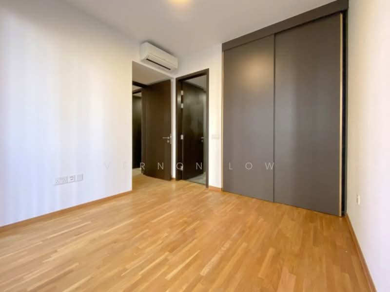 Park Colonial, 4 Woodleigh Lane, 3 Bedrooms, 980 sqft, Condominium For Rent, by Vernon Low, 60243795 - PropertyGuru.com.sg