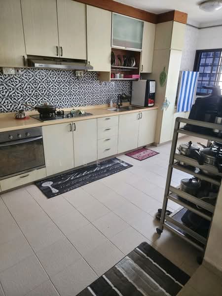 331 Jurong East Avenue 1, 331 Jurong East Avenue 1, 3 Bedrooms, 1,410 sqft, HDB Flat For Rent, by Elise Hong, 60243965 - PropertyGuru.com.sg