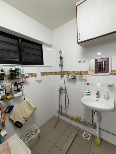 105 Bukit Batok Central, 105 Bukit Batok Central, Room Rental, 200 sqft, HDB Flat For Rent, by Lavonne Lim, 60243966 - PropertyGuru.com.sg