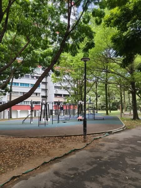 105 Bukit Batok Central, 105 Bukit Batok Central, Room Rental, 200 sqft, HDB Flat For Rent, by Lavonne Lim, 60243966 - PropertyGuru.com.sg