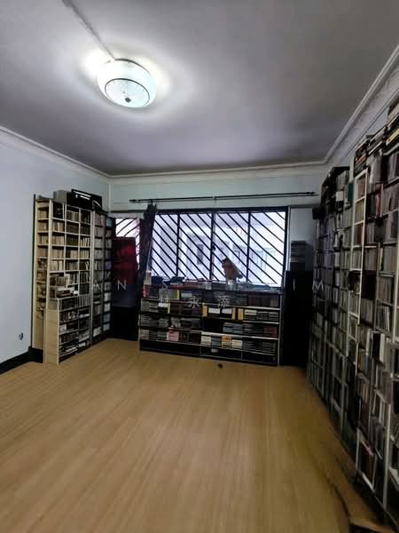 240 Lorong 1 Toa Payoh, 240 Lorong 1 Toa Payoh, 4 Bedrooms, 1,572 sqft, HDB Flat For Sale, by Danis ET Lim 林永添, 60243979 - PropertyGuru.com.sg