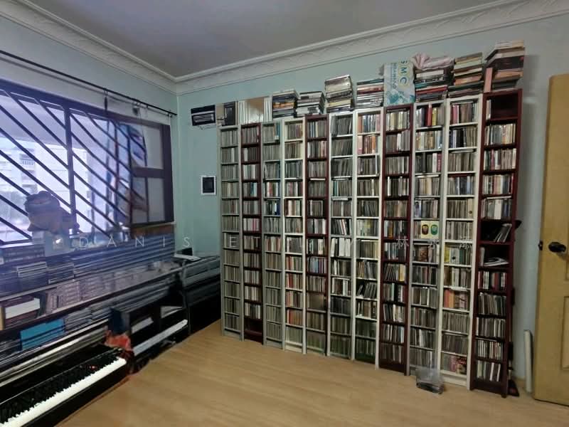 240 Lorong 1 Toa Payoh, 240 Lorong 1 Toa Payoh, 4 Bedrooms, 1,572 sqft, HDB Flat For Sale, by Danis ET Lim 林永添, 60243979 - PropertyGuru.com.sg