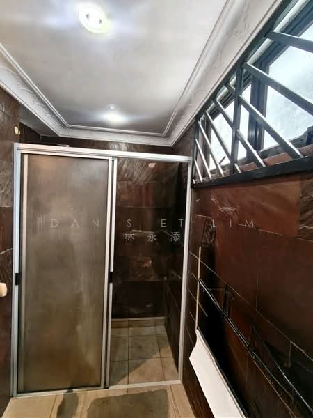 240 Lorong 1 Toa Payoh, 240 Lorong 1 Toa Payoh, 4 Bedrooms, 1,572 sqft, HDB Flat For Sale, by Danis ET Lim 林永添, 60243979 - PropertyGuru.com.sg