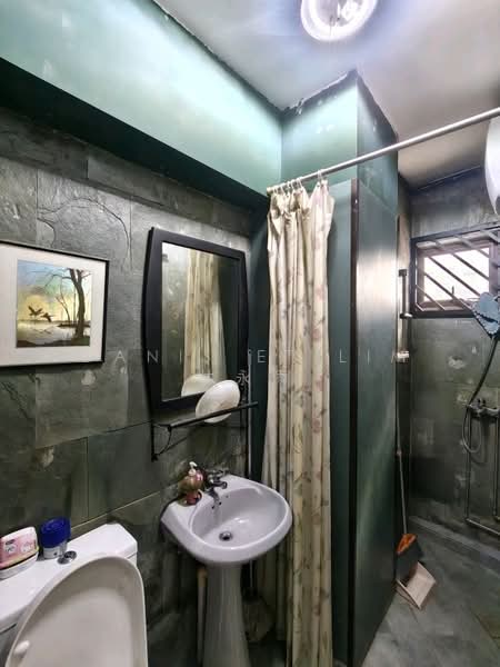 240 Lorong 1 Toa Payoh, 240 Lorong 1 Toa Payoh, 4 Bedrooms, 1,572 sqft, HDB Flat For Sale, by Danis ET Lim 林永添, 60243979 - PropertyGuru.com.sg