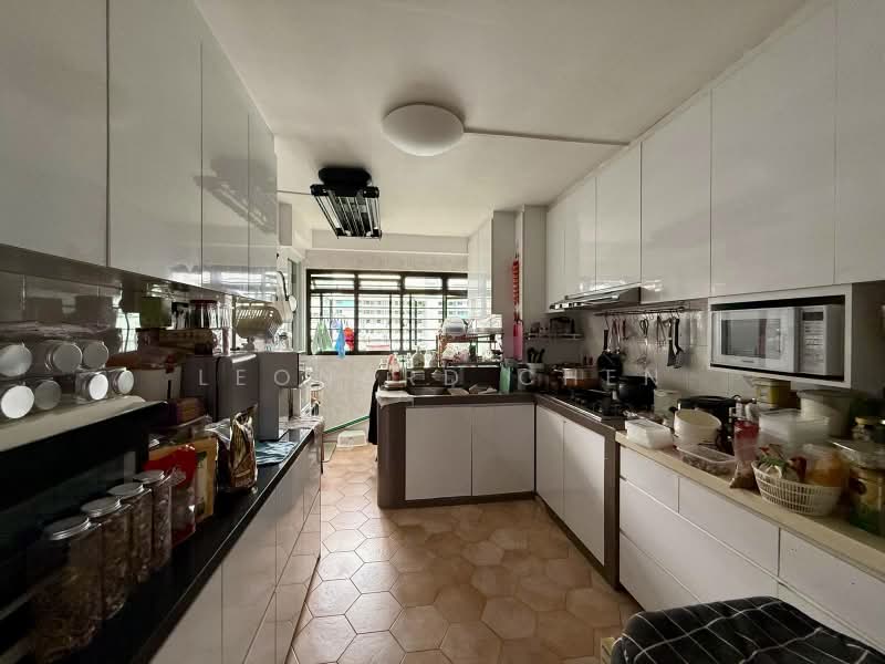 310 Clementi Avenue 4, 310 Clementi Avenue 4, 3 Bedrooms, 990 sqft, HDB Flat For Sale, by Leonard Chen, 60244131 - Kitchen - PropertyGuru.com.sg