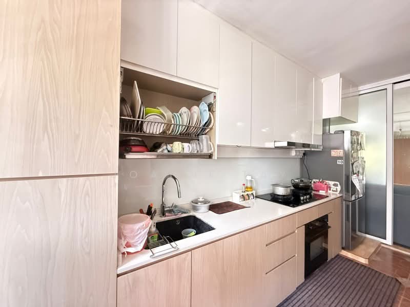 213 Petir Road, 213 Petir Road, 4 Bedrooms, 1,313 sqft, HDB Flat For Sale, by Joanne Tay, 60244162 - PropertyGuru.com.sg