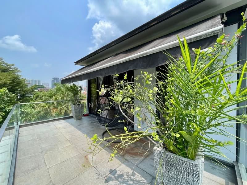 Grove Drive, Grove Drive, 6 Bedrooms, 5,680 sqft, Corner Terrace For Sale, by Leonard Chen, 60244177 - PropertyGuru.com.sg