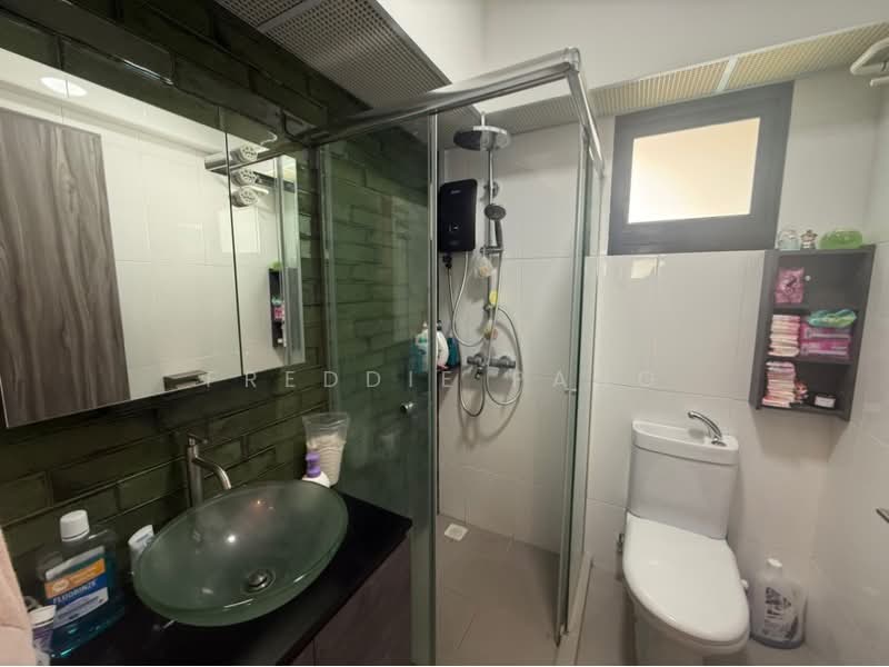 467C BUKIT BATOK WEST AVENUE 9, Bukit Batok West Avenue 9, 1 Bedroom, 506 sqft, HDB Flat For Sale, by Freddie Pang, 60244375 - Bathroom 1 - PropertyGuru.com.sg