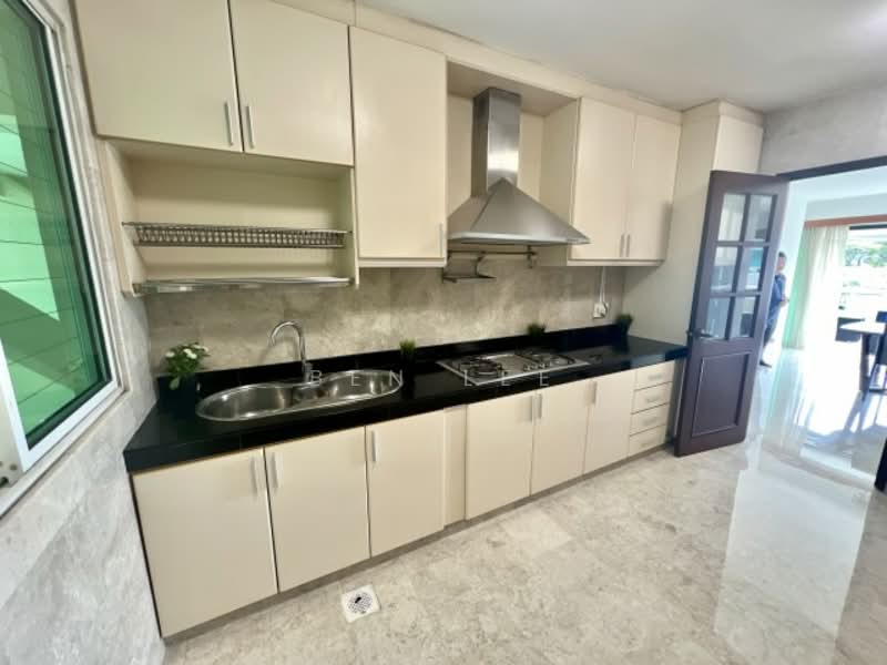 Pepys Hill Condo, Pepys Road, 4 Bedrooms, 3,200 sqft, Condominium For Rent, by Ben Lee, 60244385 - PropertyGuru.com.sg