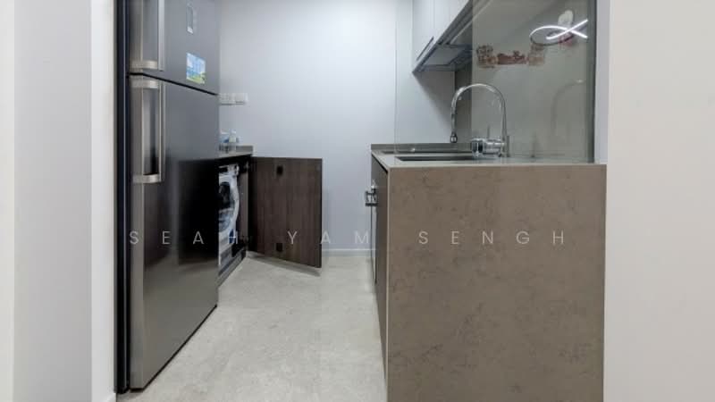 Avenue South Residence, 11 Silat Avenue, 2 Bedrooms, 689 sqft, Condominium For Sale, by Seah Yam Sengh, 60244432 - Kitchen - PropertyGuru.com.sg