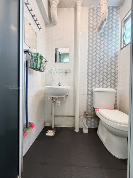 24 Hougang Avenue 3, 24 Hougang Avenue 3, 2 Bedrooms, 893 sqft, HDB Flat For Sale, by Cheryl Chua, 60244455 - PropertyGuru.com.sg