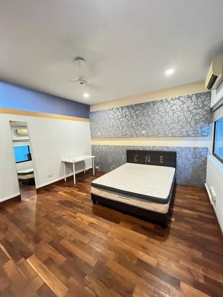 For Rent - Townhouse Apartments