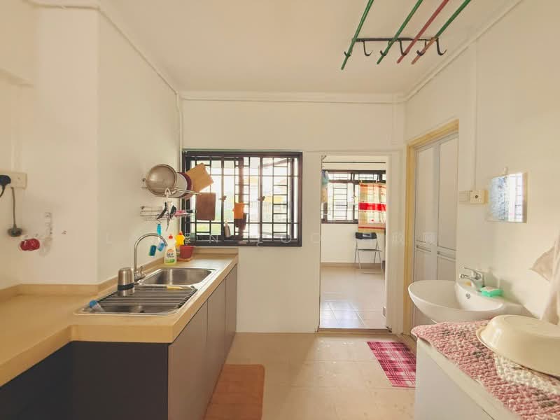 320 Ang Mo Kio Avenue 1, 320 Ang Mo Kio Avenue 1, 3 Bedrooms, 710 sqft, HDB Flat For Sale, by Laven Loo 吕欣颐, 60244560 - PropertyGuru.com.sg