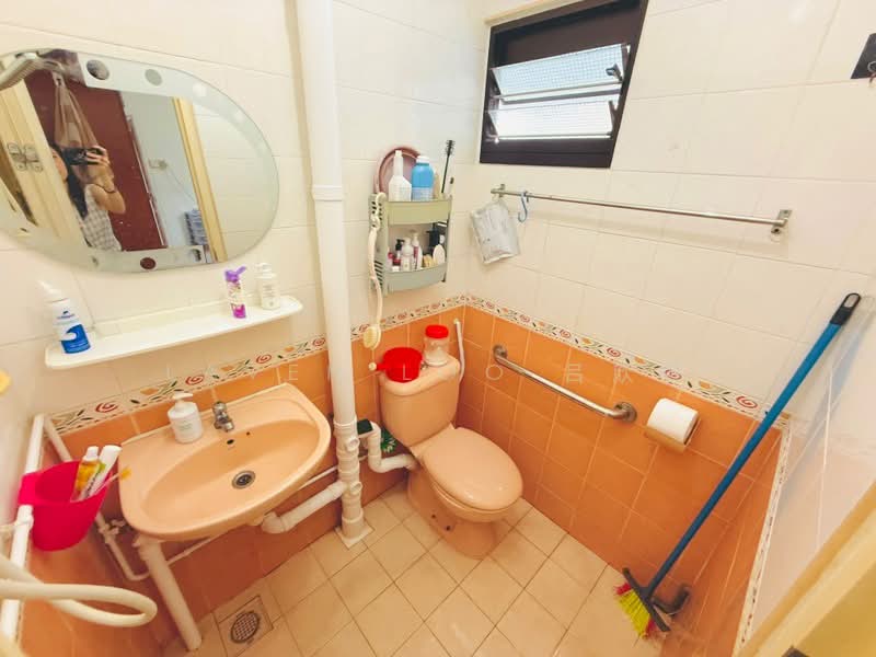 320 Ang Mo Kio Avenue 1, 320 Ang Mo Kio Avenue 1, 3 Bedrooms, 710 sqft, HDB Flat For Sale, by Laven Loo 吕欣颐, 60244560 - PropertyGuru.com.sg