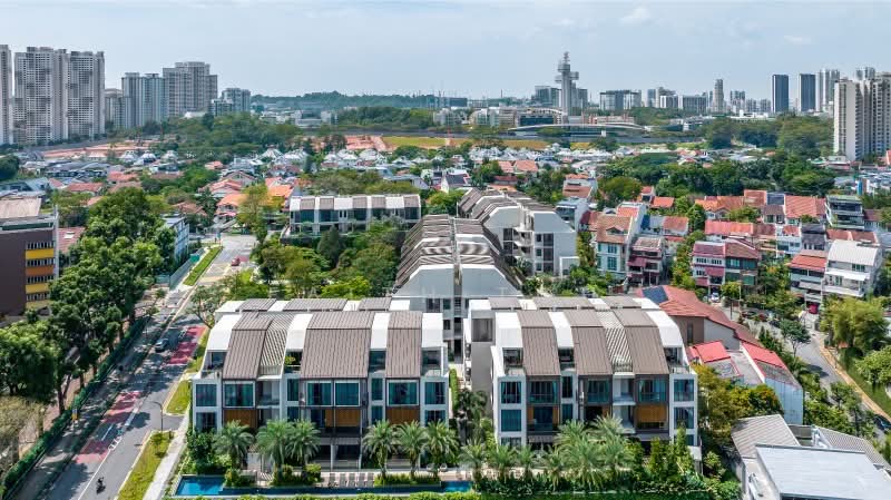 Parksuites, 26 Holland Grove Road, 3 Bedrooms, 1,421 sqft, Condominium For Sale, by Faith Toh, 60244568 - PropertyGuru.com.sg