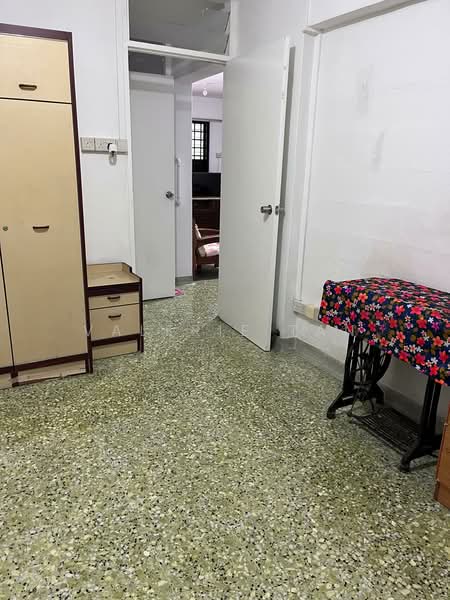 94 Geylang Bahru, 94 Geylang Bahru, 2 Bedrooms, 732 sqft, HDB Flat For Sale, by Valerie Tan, 60244683 - Master Bedroom - PropertyGuru.com.sg