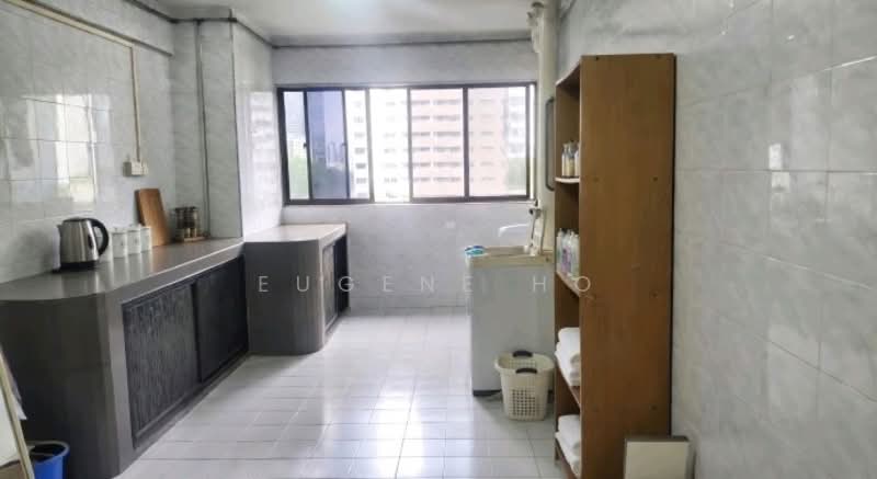 334 Clementi Avenue 2, 334 Clementi Avenue 2, 2 Bedrooms, 721 sqft, HDB Flat For Sale, by Eugene Ho, 60244704 - PropertyGuru.com.sg