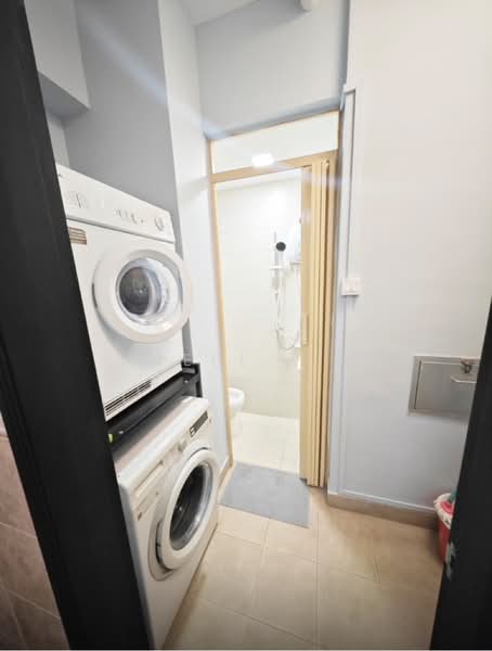 East Meadows, 32 Tanah Merah Kechil Road, Room Rental, 200 sqft, Condominium For Rent, by Joell Lim, 60244766 - PropertyGuru.com.sg