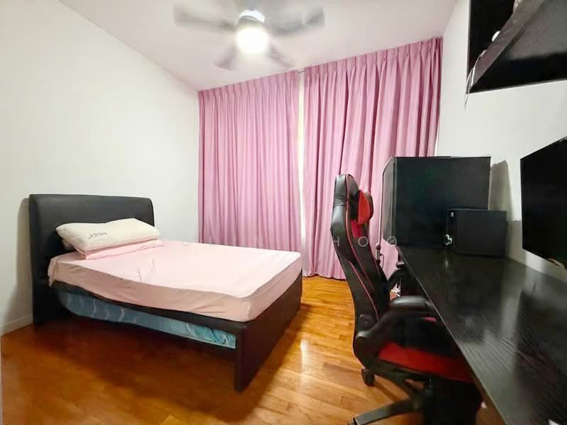 RiverTrees Residences, 29 Fernvale Close, 3 Bedrooms, 1,119 sqft, Condominium For Sale, by Colin Choo, 60244856 - Master Bedroom - PropertyGuru.com.sg