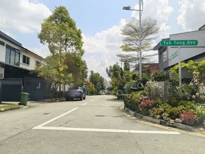 For Sale - Beauty World Terrace House | Regular land | Ideal for ANA