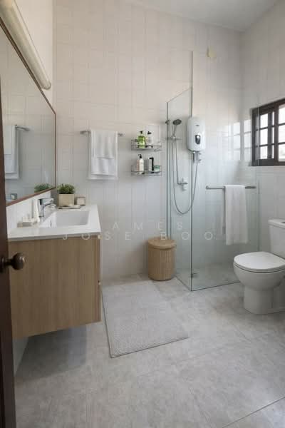 Beauty World Terrace House | Regular land | Ideal for ANA, Chun Tin Road, 4 Bedrooms, 1,800 sqft, Terraced House For Sale, by James Jose Boo, 60244909 - ID ideals - PropertyGuru.com.sg