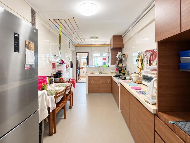 456 Ang Mo Kio Avenue 10, 456 Ang Mo Kio Avenue 10, Ang Mo Kio / Bishan / Thomson, Room Rental, 161 sqft, HDB Flat For Rent, by Geralyn Ng, 60244935 - Kitchen - PropertyGuru.com.sg