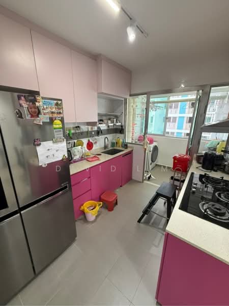 For Rent - 166A Yung Kuang Court